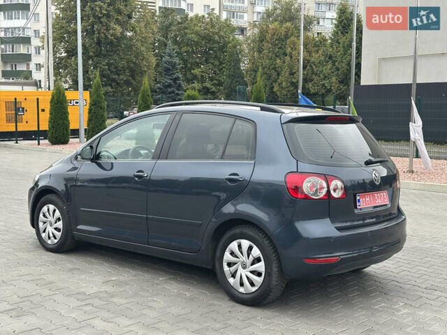 Фольксваген Гольф Плюс 2009 в Луцке на Automoto.ua Серый Фольксваген Гольф Плюс, объемом двигателя 1.4 л и пробегом 220 тыс. км за 6350 $, фото 3 на Automoto.ua