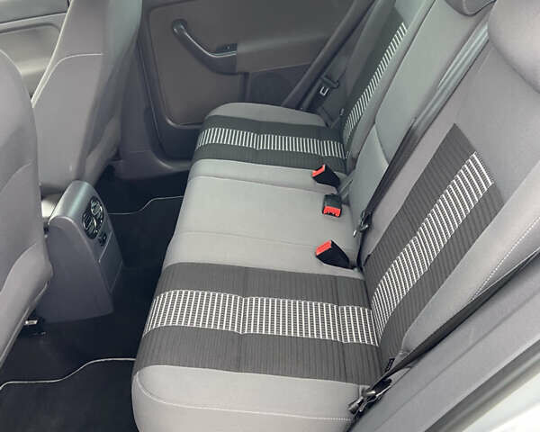 Фольксваген Гольф Плюс 2009 в Ровно на Automoto.ua Серый Фольксваген Гольф Плюс, объемом двигателя 1.6 л и пробегом 172 тыс. км за 7550 $, фото 30 на Automoto.ua