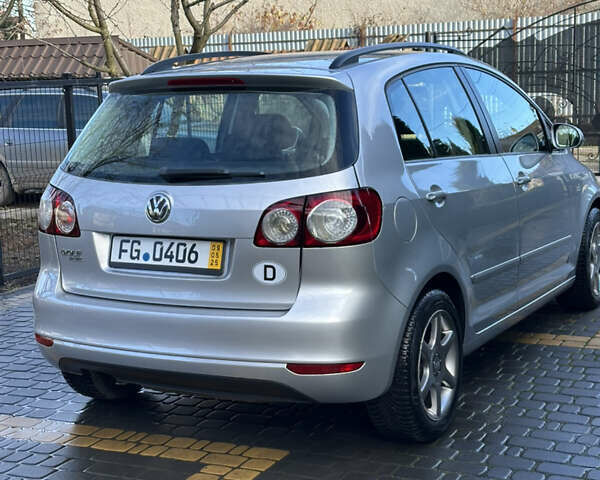 Серый Фольксваген Гольф Плюс, объемом двигателя 1.4 л и пробегом 80 тыс. км за 8100 $, фото 22 на Automoto.ua