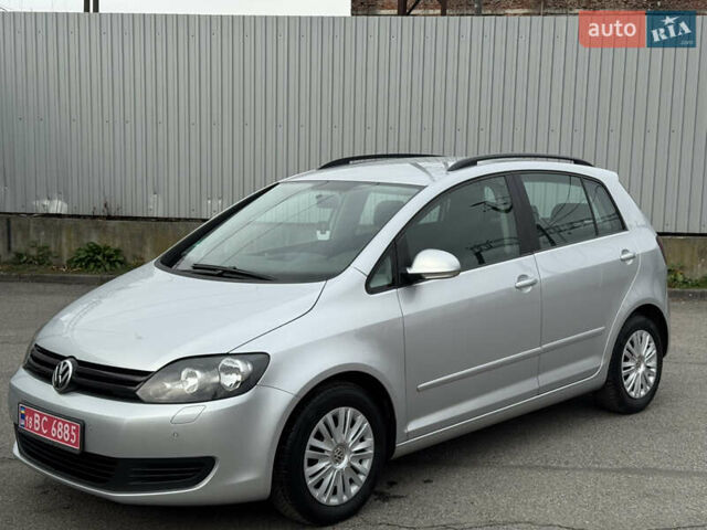 Серый Фольксваген Гольф Плюс, объемом двигателя 1.4 л и пробегом 175 тыс. км за 6799 $, фото 2 на Automoto.ua