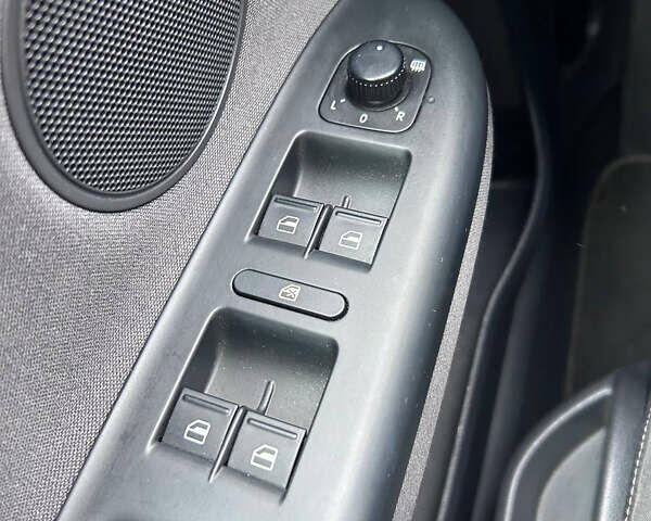 Серый Фольксваген Гольф Плюс, объемом двигателя 1.4 л и пробегом 190 тыс. км за 9200 $, фото 34 на Automoto.ua