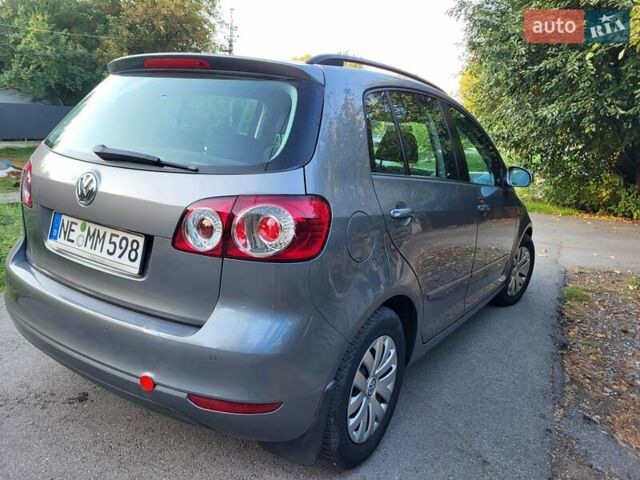 Сірий Фольксваген Golf Plus, об'ємом двигуна 1.4 л та пробігом 185 тис. км за 6800 $, фото 20 на Automoto.ua