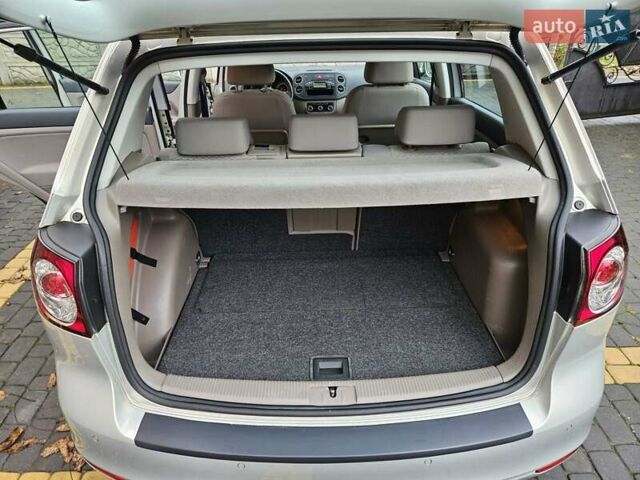 Серый Фольксваген Гольф Плюс, объемом двигателя 1.4 л и пробегом 188 тыс. км за 7500 $, фото 25 на Automoto.ua