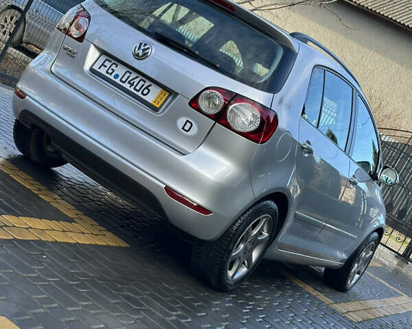 Серый Фольксваген Гольф Плюс, объемом двигателя 1.4 л и пробегом 80 тыс. км за 8100 $, фото 20 на Automoto.ua