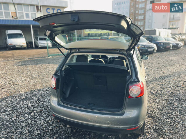 Серый Фольксваген Гольф Плюс, объемом двигателя 1.6 л и пробегом 239 тыс. км за 7400 $, фото 8 на Automoto.ua