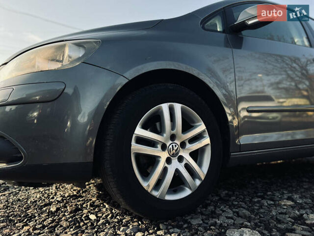 Серый Фольксваген Гольф Плюс, объемом двигателя 1.6 л и пробегом 239 тыс. км за 7400 $, фото 19 на Automoto.ua