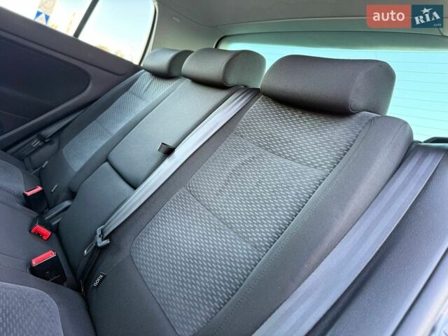 Сірий Фольксваген Golf Plus, об'ємом двигуна 1.6 л та пробігом 179 тис. км за 7100 $, фото 76 на Automoto.ua