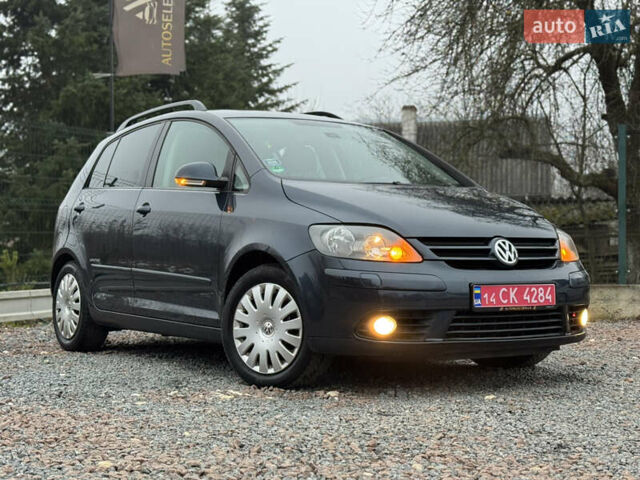 Серый Фольксваген Гольф Плюс, объемом двигателя 1.4 л и пробегом 184 тыс. км за 6490 $, фото 1 на Automoto.ua