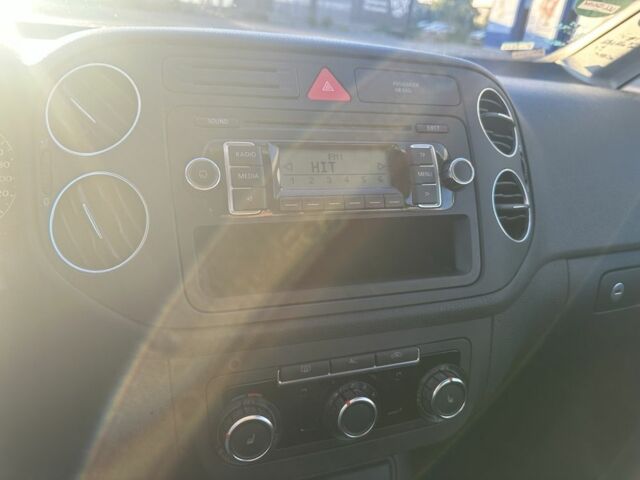 Серый Фольксваген Гольф Плюс, объемом двигателя 1.4 л и пробегом 220 тыс. км за 6350 $, фото 10 на Automoto.ua