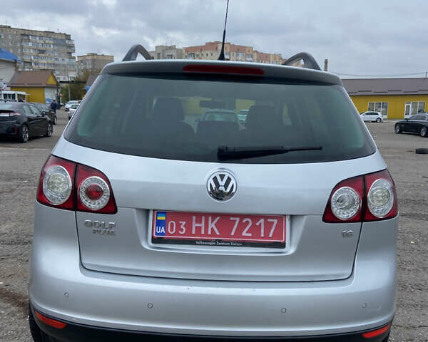 Фольксваген Гольф Плюс 2009 в Ровно на Automoto.ua Серый Фольксваген Гольф Плюс, объемом двигателя 1.6 л и пробегом 172 тыс. км за 7550 $, фото 9 на Automoto.ua