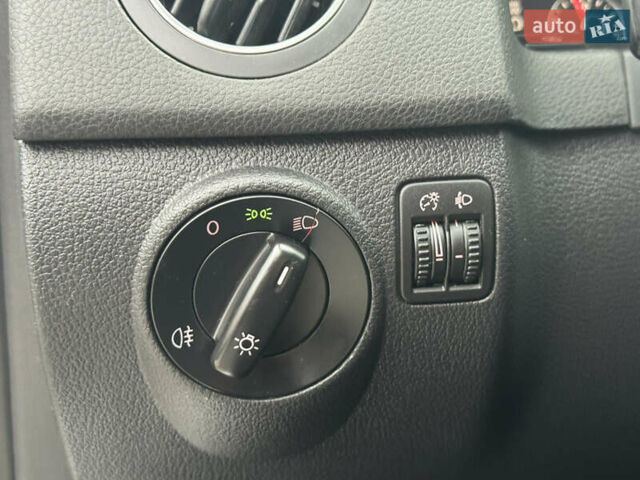 Серый Фольксваген Гольф Плюс, объемом двигателя 1.4 л и пробегом 175 тыс. км за 6799 $, фото 38 на Automoto.ua