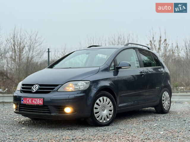 Серый Фольксваген Гольф Плюс, объемом двигателя 1.4 л и пробегом 184 тыс. км за 6490 $, фото 6 на Automoto.ua