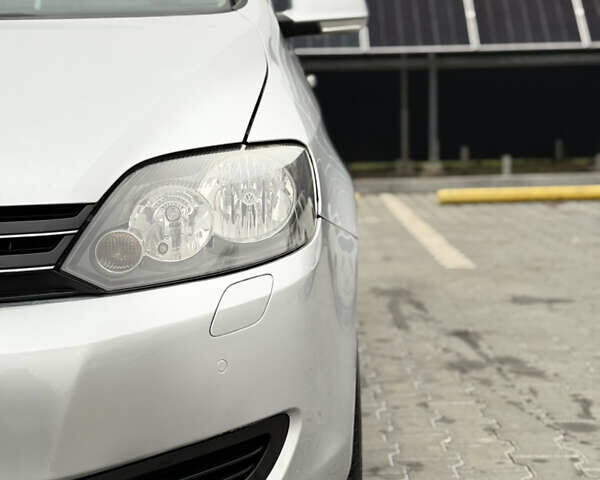 Серый Фольксваген Гольф Плюс, объемом двигателя 1.4 л и пробегом 189 тыс. км за 8200 $, фото 19 на Automoto.ua