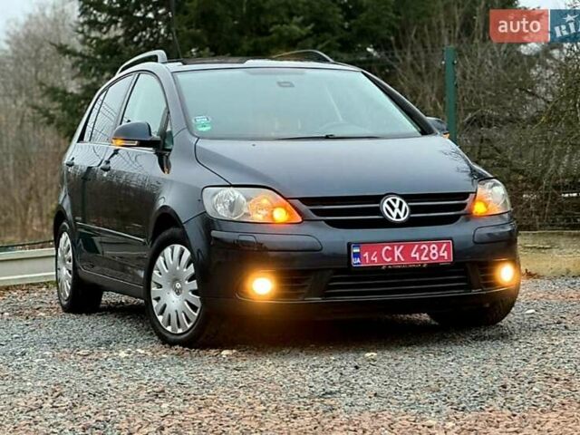 Сірий Фольксваген Golf Plus, об'ємом двигуна 1.4 л та пробігом 184 тис. км за 6390 $, фото 3 на Automoto.ua