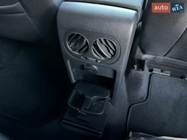 Серый Фольксваген Гольф Плюс, объемом двигателя 1.4 л и пробегом 224 тыс. км за 6450 $, фото 16 на Automoto.ua