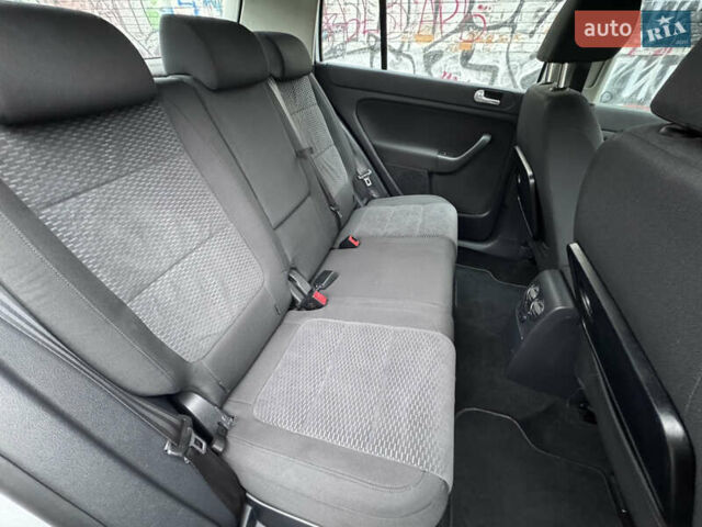 Сірий Фольксваген Golf Plus, об'ємом двигуна 1.6 л та пробігом 172 тис. км за 7750 $, фото 23 на Automoto.ua