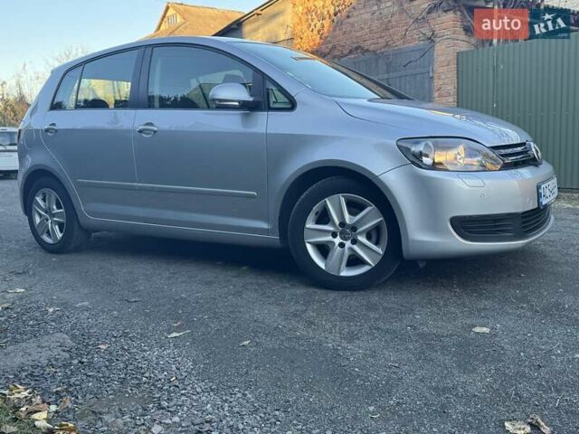 Серый Фольксваген Гольф Плюс, объемом двигателя 1.97 л и пробегом 134 тыс. км за 9999 $, фото 6 на Automoto.ua