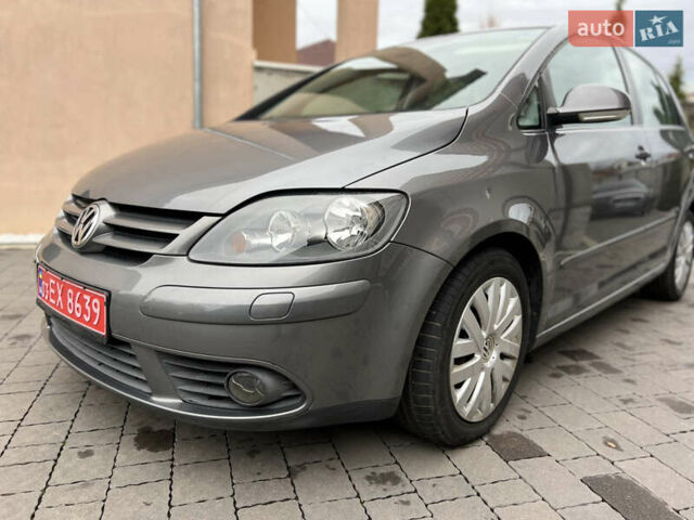 Серый Фольксваген Гольф Плюс, объемом двигателя 0 л и пробегом 218 тыс. км за 6300 $, фото 5 на Automoto.ua