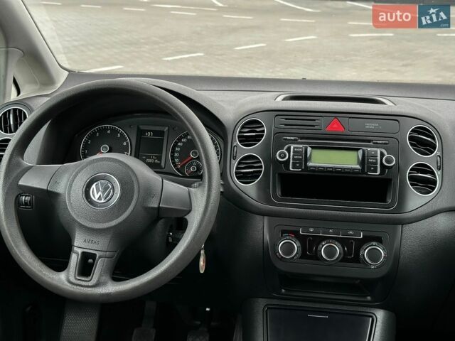 Сірий Фольксваген Golf Plus, об'ємом двигуна 1.4 л та пробігом 208 тис. км за 6799 $, фото 49 на Automoto.ua