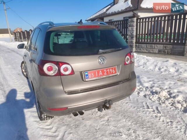 Сірий Фольксваген Golf Plus, об'ємом двигуна 1.4 л та пробігом 218 тис. км за 7200 $, фото 4 на Automoto.ua