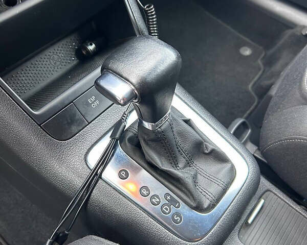 Серый Фольксваген Гольф Плюс, объемом двигателя 1.4 л и пробегом 190 тыс. км за 9200 $, фото 30 на Automoto.ua