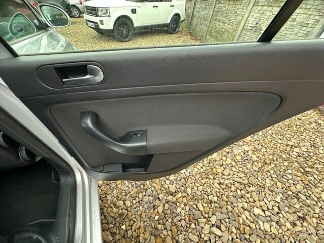 Серый Фольксваген Гольф Плюс, объемом двигателя 1.4 л и пробегом 208 тыс. км за 6999 $, фото 21 на Automoto.ua