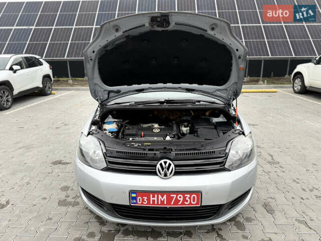 Серый Фольксваген Гольф Плюс, объемом двигателя 1.4 л и пробегом 189 тыс. км за 8200 $, фото 30 на Automoto.ua
