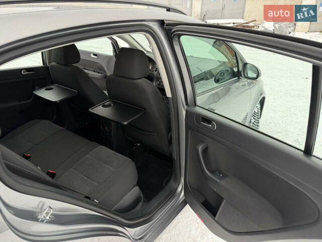 Сірий Фольксваген Golf Plus, об'ємом двигуна 1.4 л та пробігом 223 тис. км за 6750 $, фото 19 на Automoto.ua