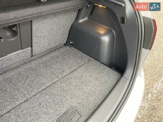 Фольксваген Гольф Плюс 2009 в Ровно на Automoto.ua Серый Фольксваген Гольф Плюс, объемом двигателя 1.6 л и пробегом 172 тыс. км за 7550 $, фото 43 на Automoto.ua