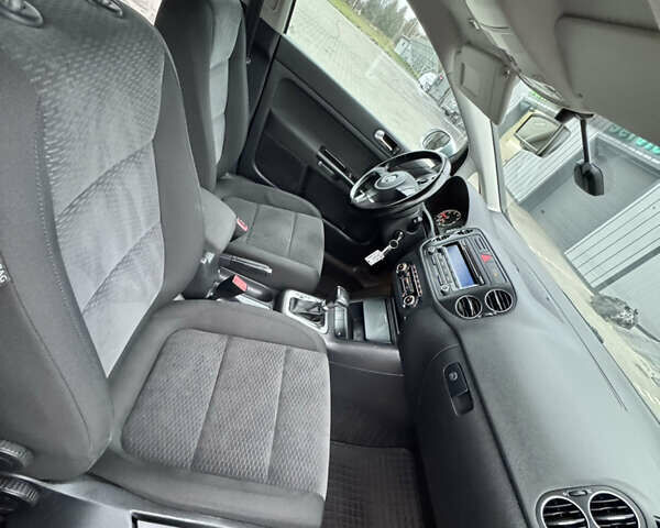 Серый Фольксваген Гольф Плюс, объемом двигателя 1.4 л и пробегом 192 тыс. км за 8300 $, фото 75 на Automoto.ua