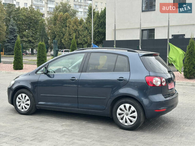 Фольксваген Гольф Плюс 2009 в Луцке на Automoto.ua Серый Фольксваген Гольф Плюс, объемом двигателя 1.4 л и пробегом 220 тыс. км за 6350 $, фото 2 на Automoto.ua
