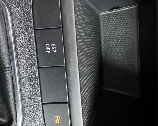 Сірий Фольксваген Golf Plus, об'ємом двигуна 1.6 л та пробігом 172 тис. км за 7750 $, фото 20 на Automoto.ua