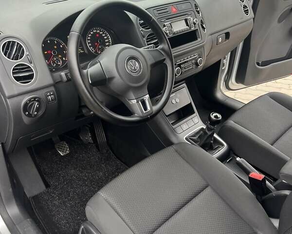 Сірий Фольксваген Golf Plus, об'ємом двигуна 1.4 л та пробігом 160 тис. км за 8200 $, фото 21 на Automoto.ua