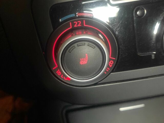 Серый Фольксваген Гольф Плюс, объемом двигателя 1.4 л и пробегом 175 тыс. км за 8300 $, фото 16 на Automoto.ua