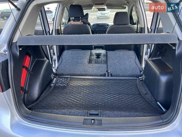 Серый Фольксваген Гольф Плюс, объемом двигателя 1.4 л и пробегом 260 тыс. км за 7450 $, фото 31 на Automoto.ua