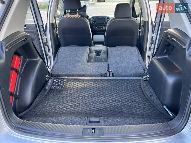 Серый Фольксваген Гольф Плюс, объемом двигателя 1.39 л и пробегом 260 тыс. км за 7850 $, фото 43 на Automoto.ua