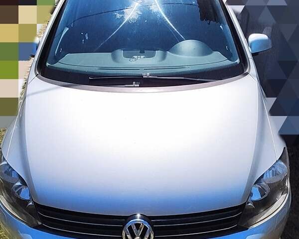 Серый Фольксваген Гольф Плюс, объемом двигателя 1.6 л и пробегом 145 тыс. км за 8000 $, фото 1 на Automoto.ua