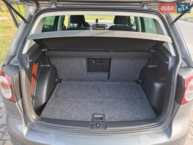 Серый Фольксваген Гольф Плюс, объемом двигателя 1.2 л и пробегом 241 тыс. км за 8300 $, фото 16 на Automoto.ua