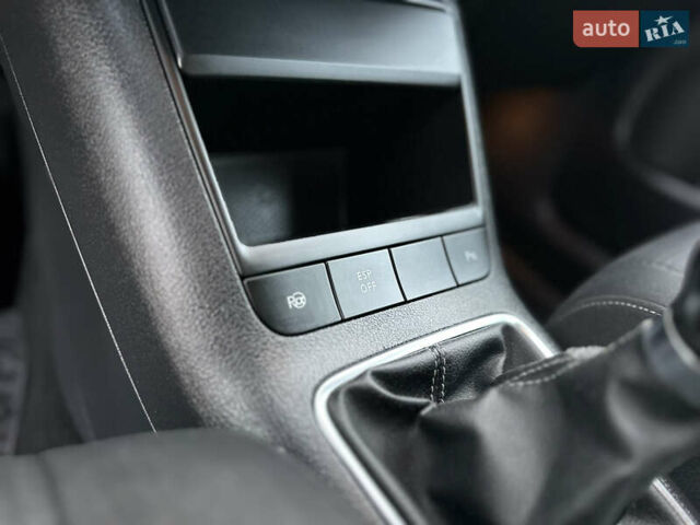 Серый Фольксваген Гольф Плюс, объемом двигателя 1.4 л и пробегом 184 тыс. км за 7200 $, фото 49 на Automoto.ua