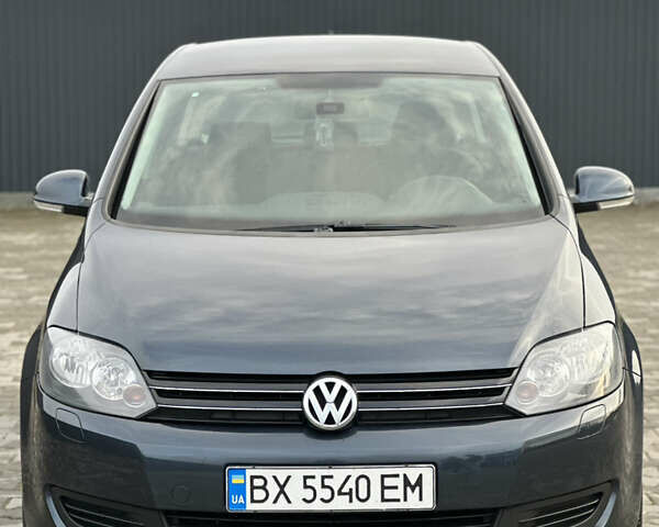 Серый Фольксваген Гольф Плюс, объемом двигателя 1.6 л и пробегом 245 тыс. км за 8199 $, фото 7 на Automoto.ua