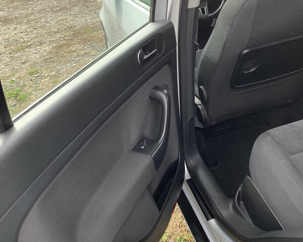 Серый Фольксваген Гольф Плюс, объемом двигателя 1.4 л и пробегом 156 тыс. км за 8200 $, фото 14 на Automoto.ua