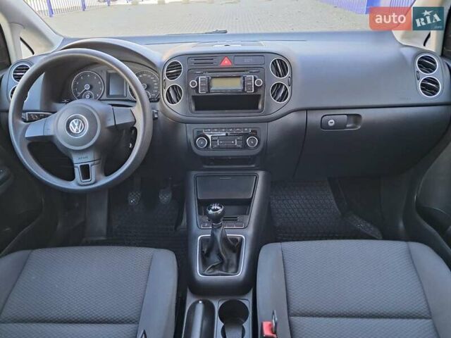 Серый Фольксваген Гольф Плюс, объемом двигателя 1.39 л и пробегом 186 тыс. км за 7100 $, фото 8 на Automoto.ua