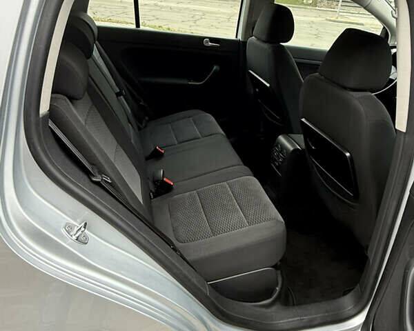 Серый Фольксваген Гольф Плюс, объемом двигателя 1.4 л и пробегом 153 тыс. км за 8650 $, фото 53 на Automoto.ua