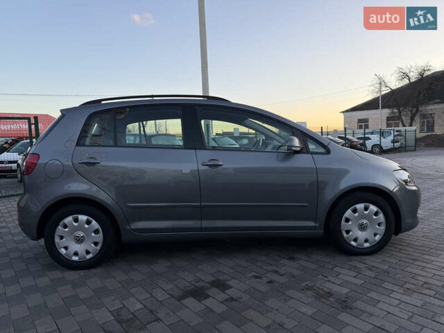 Серый Фольксваген Гольф Плюс, объемом двигателя 1.6 л и пробегом 214 тыс. км за 8350 $, фото 15 на Automoto.ua