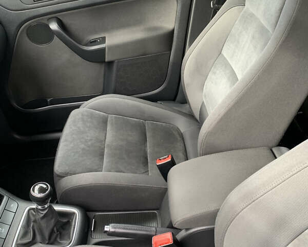 Серый Фольксваген Гольф Плюс, объемом двигателя 1.4 л и пробегом 156 тыс. км за 8200 $, фото 11 на Automoto.ua