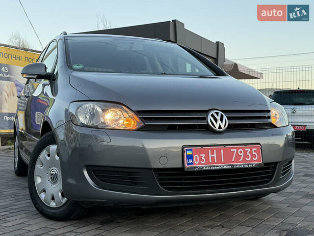 Серый Фольксваген Гольф Плюс, объемом двигателя 1.6 л и пробегом 214 тыс. км за 8350 $, фото 4 на Automoto.ua
