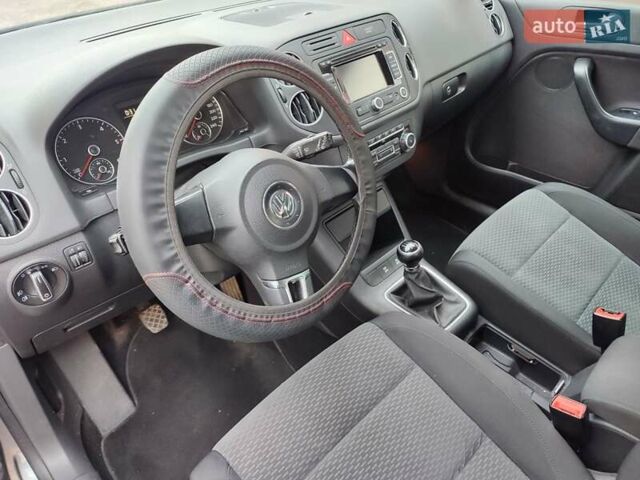 Серый Фольксваген Гольф Плюс, объемом двигателя 1.6 л и пробегом 257 тыс. км за 7700 $, фото 9 на Automoto.ua