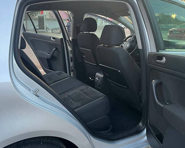 Серый Фольксваген Гольф Плюс, объемом двигателя 1.4 л и пробегом 161 тыс. км за 8500 $, фото 14 на Automoto.ua