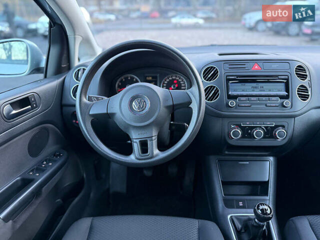 Сірий Фольксваген Golf Plus, об'ємом двигуна 1.4 л та пробігом 148 тис. км за 8199 $, фото 9 на Automoto.ua