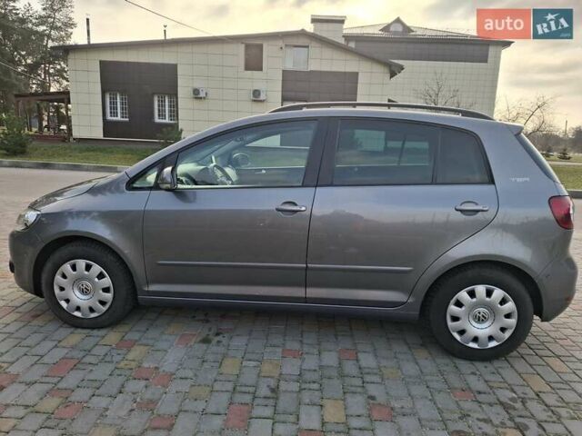 Серый Фольксваген Гольф Плюс, объемом двигателя 1.2 л и пробегом 241 тыс. км за 8300 $, фото 6 на Automoto.ua